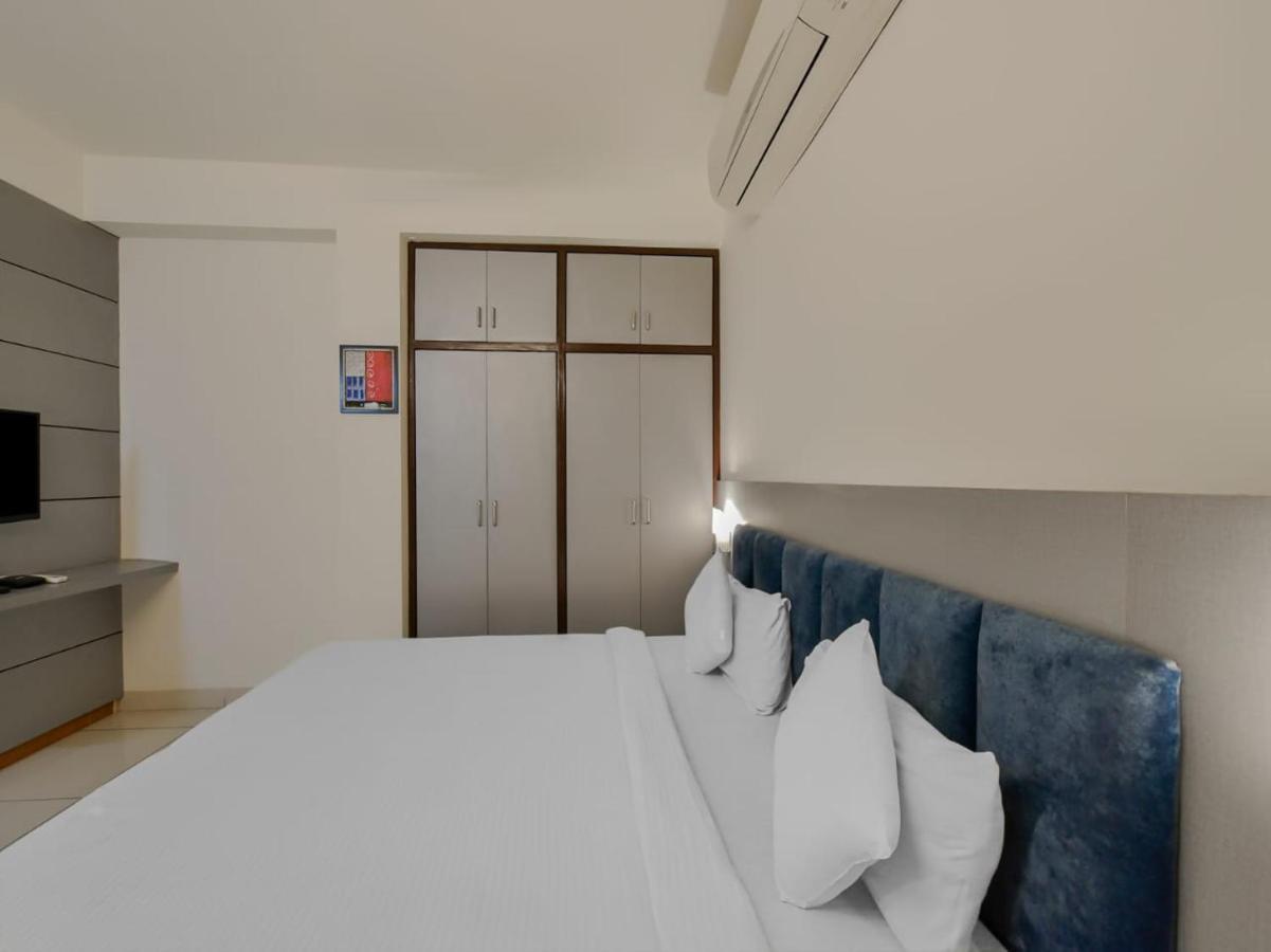 Hotel Oaks Plaza New Delhi